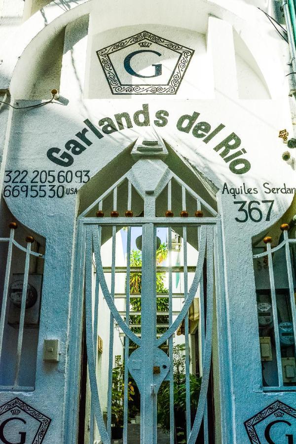 Garlands Del Rio Bed and Breakfast Puerto Vallarta Exteriör bild