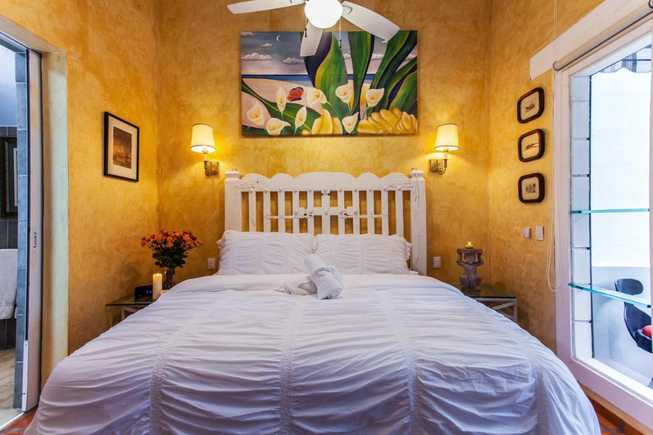 Garlands Del Rio Riverside Boutique Hotel Puerto Vallarta Exteriör bild