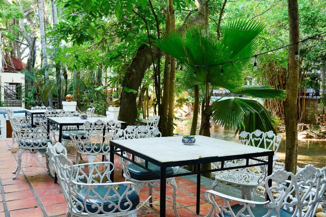 Garlands Del Rio Riverside Boutique Hotel Puerto Vallarta Exteriör bild