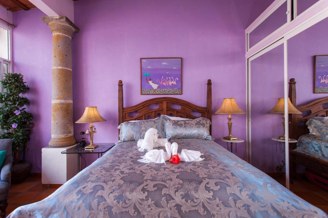 Garlands Del Rio Riverside Boutique Hotel Puerto Vallarta Rum bild