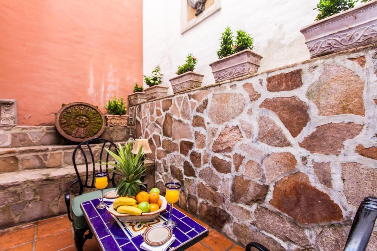 Garlands Del Rio Riverside Boutique Hotel Puerto Vallarta Rum bild