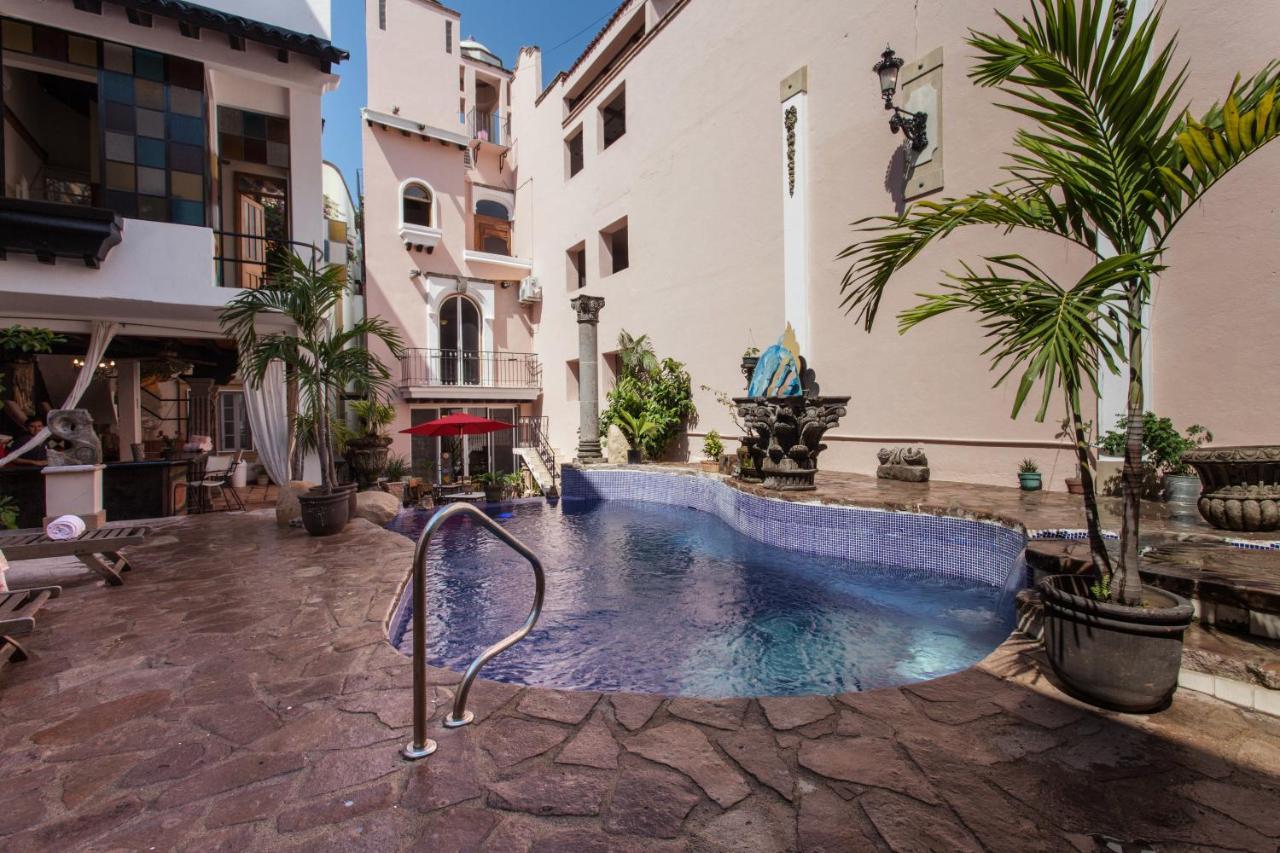 Garlands Del Rio Riverside Boutique Hotel Puerto Vallarta Exteriör bild